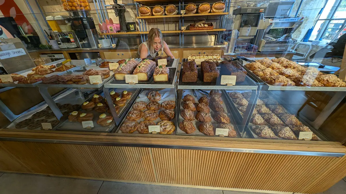 The Old Original Bakewell Pudding Shop – bakery in Bakewell town centre